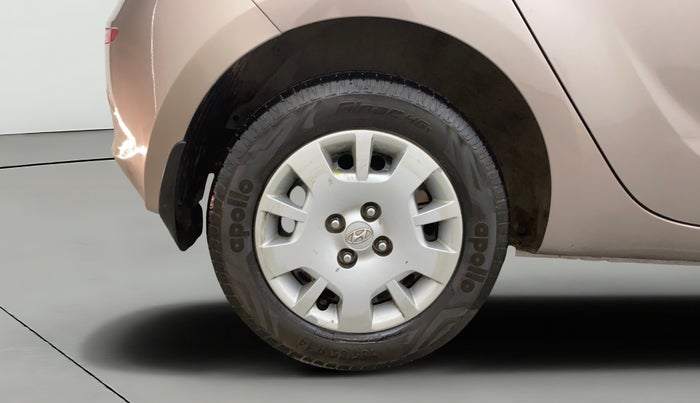 2012 Hyundai i20 MAGNA (O) 1.2, Petrol, Manual, 55,696 km, Right Rear Wheel