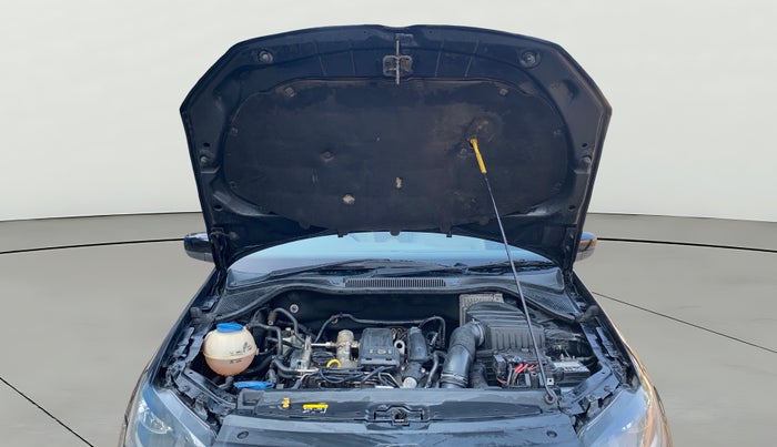 2015 Volkswagen Vento HIGHLINE PETROL AT, Petrol, Automatic, 1,03,647 km, Open Bonet