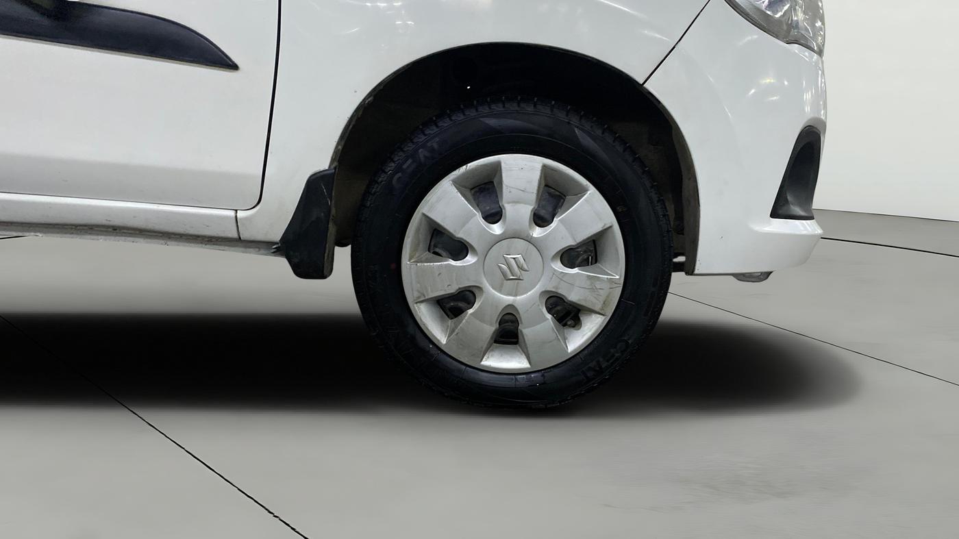 2018 Maruti Alto K10 VXI, Petrol, Manual, 27,202 km, Right Front Wheel