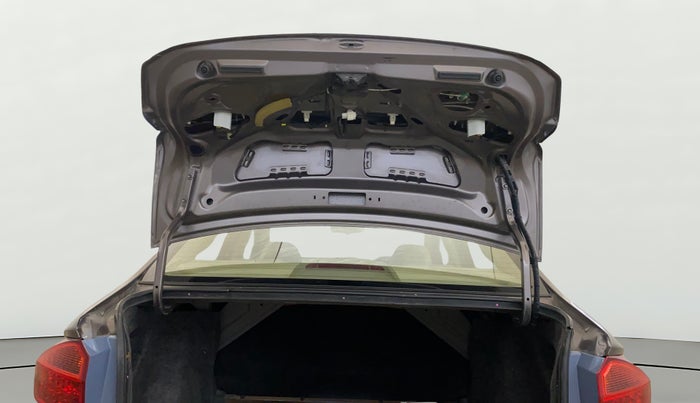 2016 Honda City 1.5L I-VTEC V MT, Petrol, Manual, 72,957 km, Boot Door Open