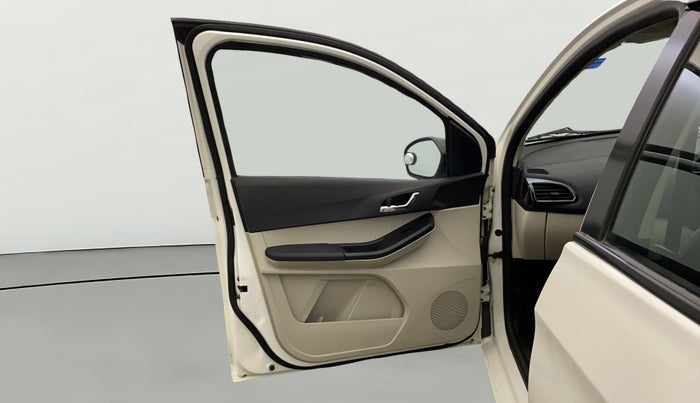 2022 Tata Tiago XZ PLUS CNG, CNG, Manual, 53,097 km, LHS Front Door
