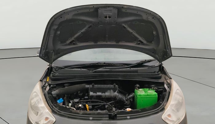 2013 Hyundai i10 MAGNA 1.2, Petrol, Manual, 1,04,045 km, Open Bonet