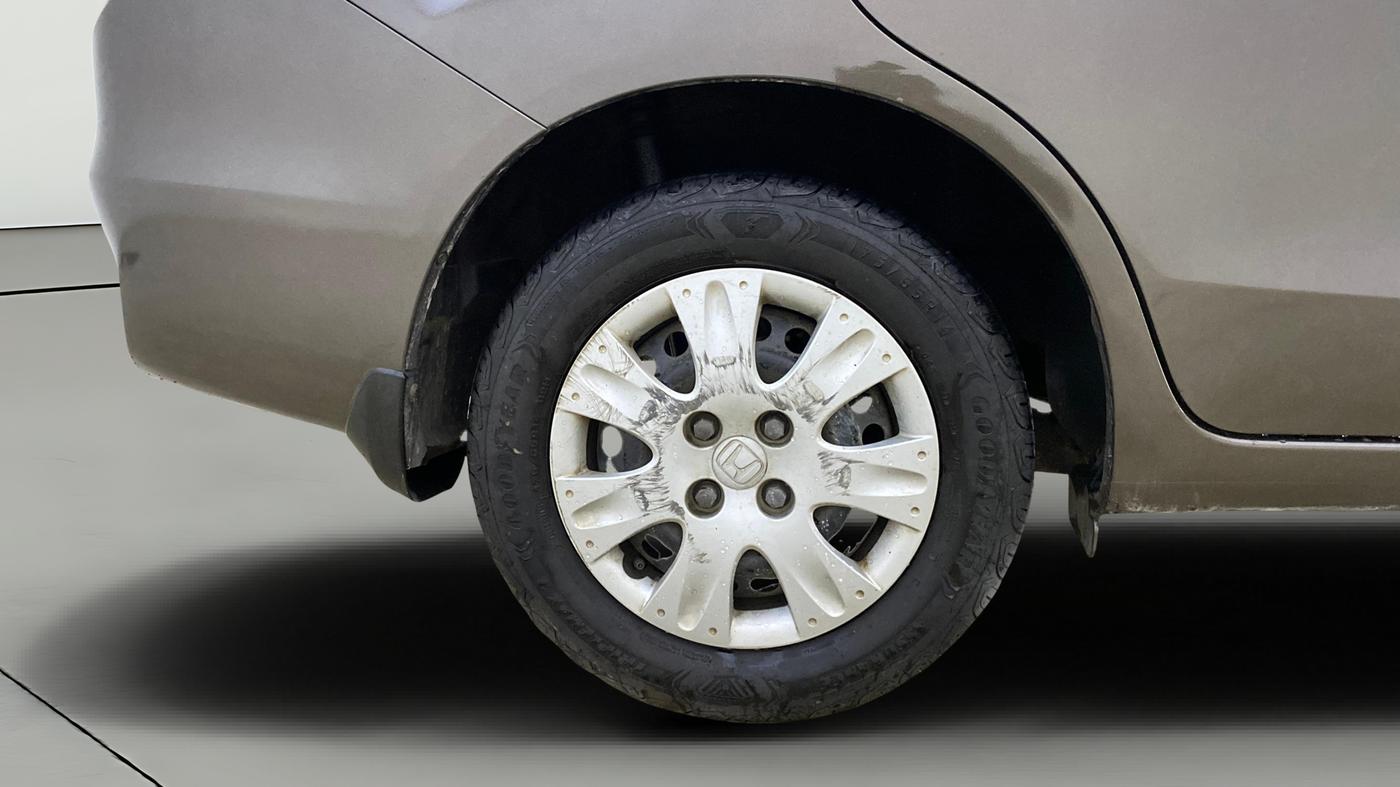 2015 Honda Amaze 1.2L I-VTEC S AT, Petrol, Automatic, 51,227 km, Right Rear Wheel
