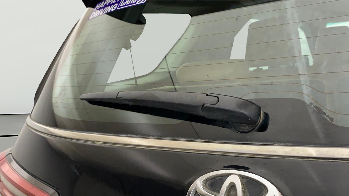2023 Toyota Fortuner 4X4 AT 2.8 DIESEL, Diesel, Automatic, 83,884 km, Rear Wiper