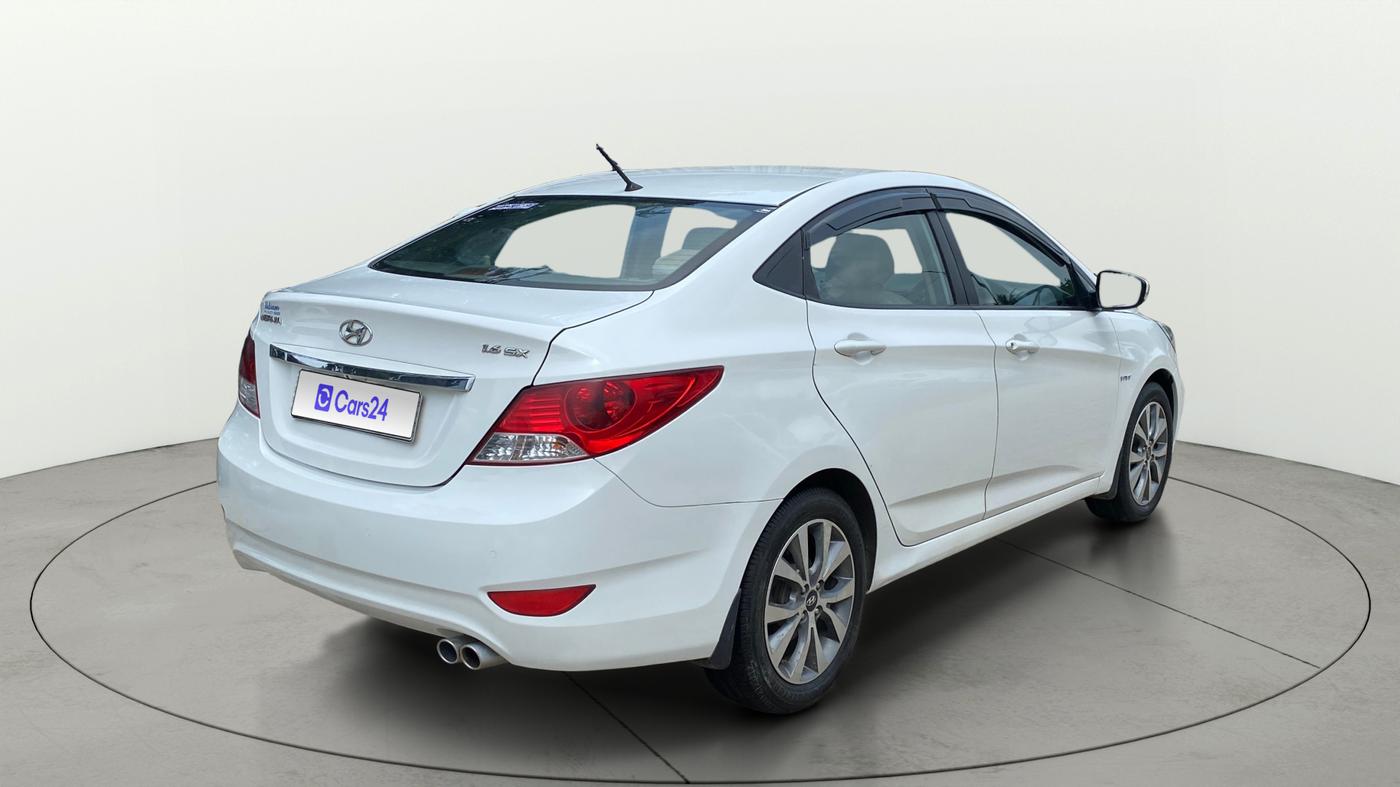 2014 Hyundai Verna FLUIDIC 1.6 VTVT SX, Petrol, Manual, 61,445 km, Right Back Diagonal
