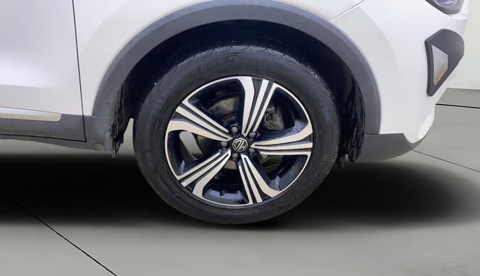 2023 MG ASTOR SHARP 1.5 MT, Petrol, Manual, 42,510 km, Right Front Wheel