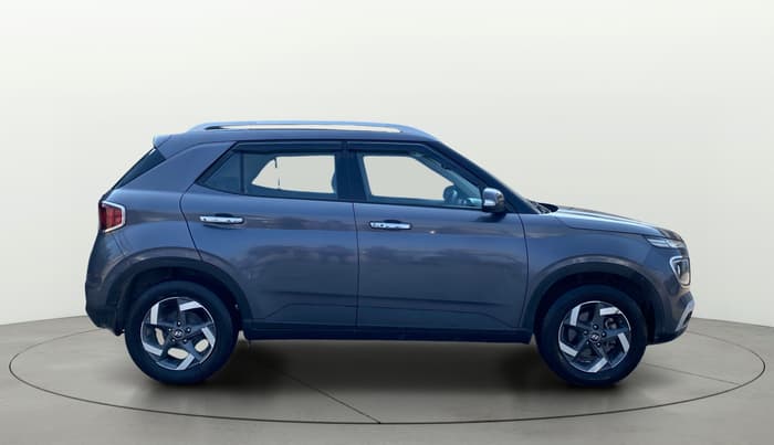 2020 Hyundai VENUE SX 1.0 (O) TURBO, Petrol, Manual, 1,16,800 km, Right Side View