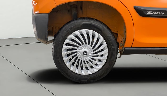 2020 Maruti S PRESSO VXI+, Petrol, Manual, 33,331 km, Right Rear Wheel