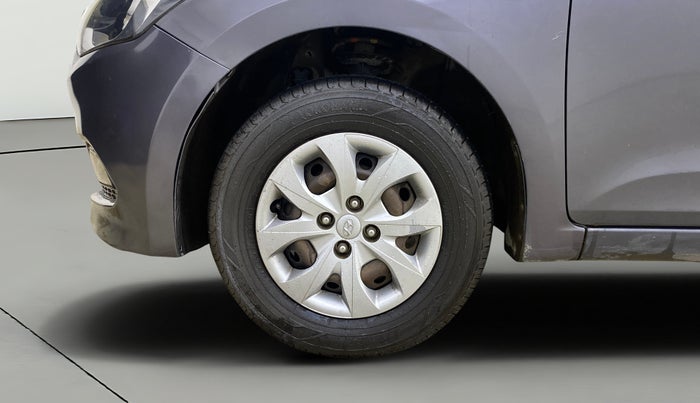 2016 Hyundai Elite i20 MAGNA 1.2, Petrol, Manual, 37,637 km, Left Front Wheel