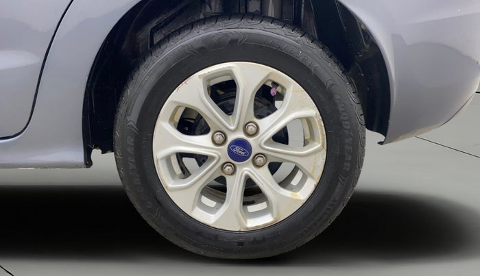 2015 Ford Figo Aspire TITANIUM 1.5 PETROL AT, Petrol, Automatic, 76,881 km, Left Rear Wheel