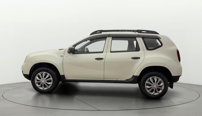 2016 Renault Duster RXE PETROL, Petrol, Manual, 49,565 km, Left Side