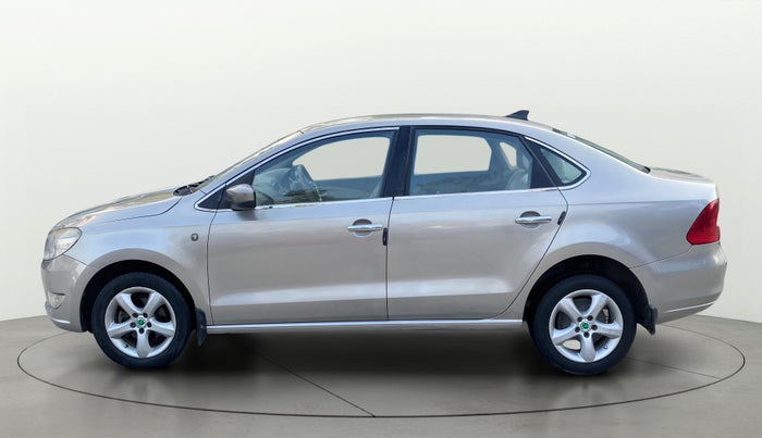 2012 Skoda Rapid ELEGANCE 1.6 MPI AT, Petrol, Automatic, 38,001 km, Left Side