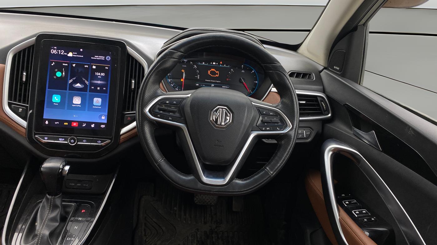 2020 MG HECTOR PLUS SHARP 1.5 PETROL TURBO DCT 6-STR, Petrol, Automatic, 82,467 km, Steering Wheel Close Up