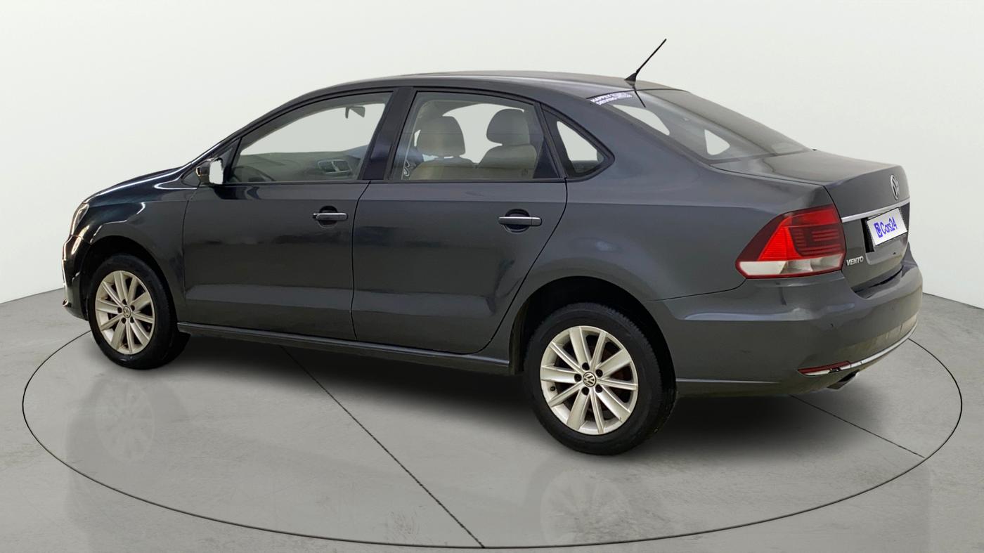 2015 Volkswagen Vento HIGHLINE 1.6 MPI, Petrol, Manual, 75,607 km, Left Back Diagonal