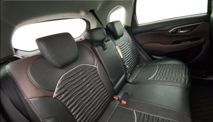 2023 Maruti Grand Vitara ZETA SMART HYBRID, Petrol, Manual, 14,092 km, Right Side Rear Door Cabin