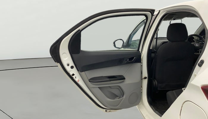 2023 Tata Tiago XT PETROL, Petrol, Manual, 25,802 km, LHS Rear Door