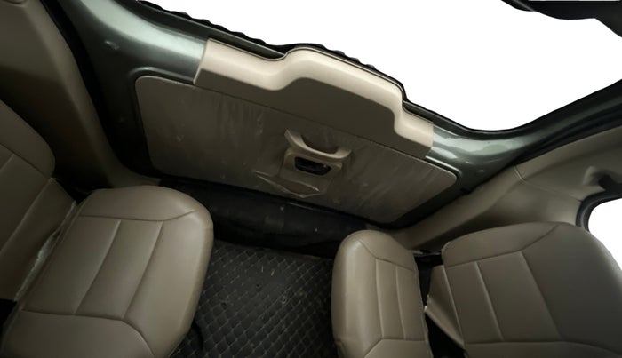 2023 Mahindra BOLERO NEO N 8, Diesel, Manual, 47,685 km, Third Seat Row ( optional )