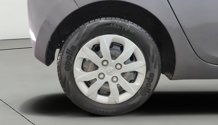 2016 Hyundai Eon MAGNA +, Petrol, Manual, 84,098 km, Right Rear Wheel