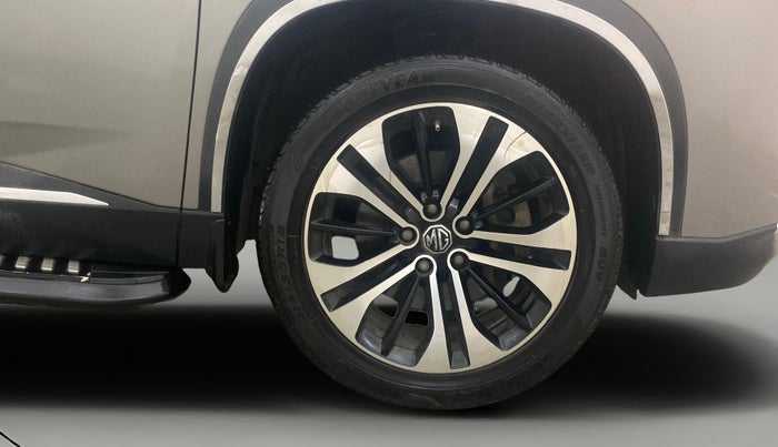 2023 MG HECTOR PLUS SHARP PRO 1.5 PETROL TURBO CVT 7 STR, Petrol, Automatic, 88,098 km, Right Front Wheel