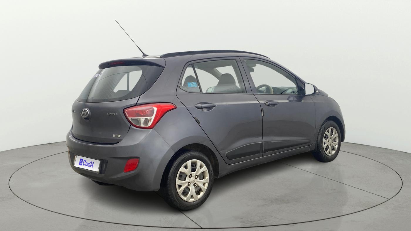 2016 Hyundai Grand i10 SPORTZ 1.2 KAPPA VTVT, Petrol, Manual, 52,201 km, Right Back Diagonal
