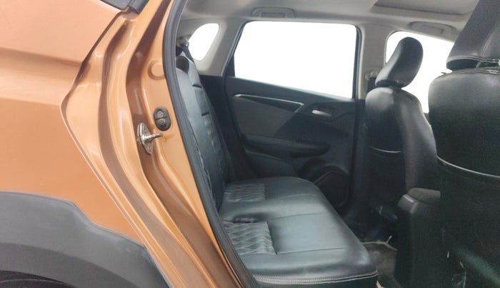 2018 Honda WR-V 1.5L I-DTEC VX MT, Diesel, Manual, 91,974 km, Right Side Rear Door Cabin