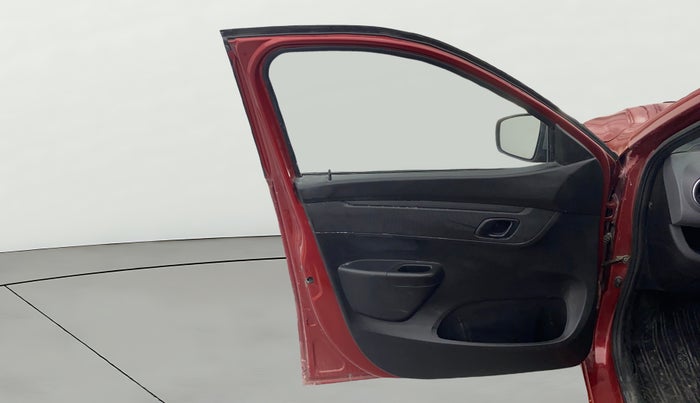 2017 Renault Kwid RXT 1.0 AMT, Petrol, Automatic, 70,086 km, LHS Front Door