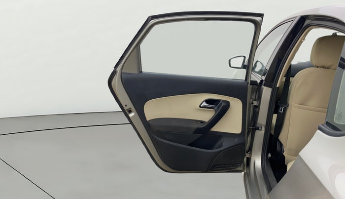 2017 Skoda Rapid AMBITION 1.6 MPI AT, Petrol, Automatic, 1,20,361 km, LHS Rear Door