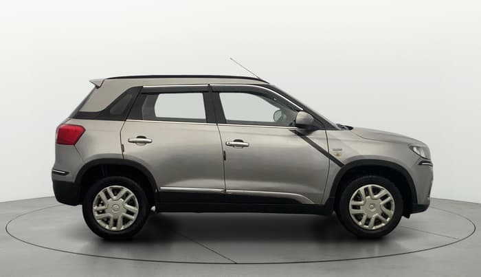 2017 Maruti Vitara Brezza VDI (O), Diesel, Manual, 90,725 km, Right Side View