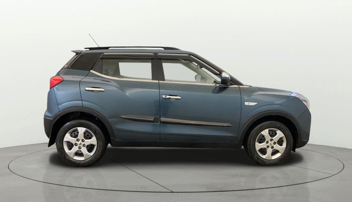 2022 Mahindra XUV300 W6 1.2 PETROL AMT, Petrol, Automatic, 44,310 km, Right Side View