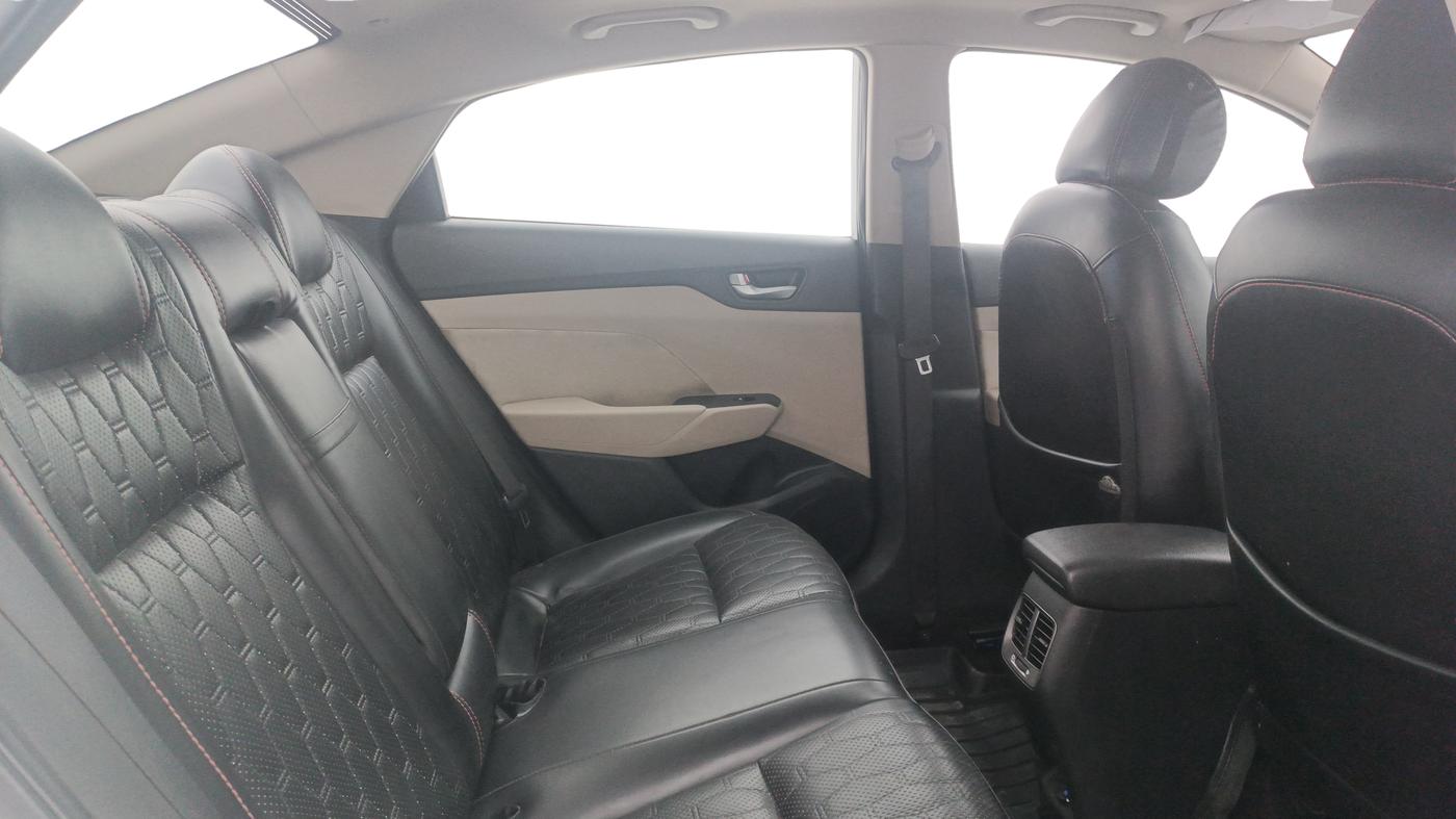 2019 Hyundai Verna 1.6 VTVT SX + AT, Petrol, Automatic, 89,440 km, Right Side Rear Door Cabin