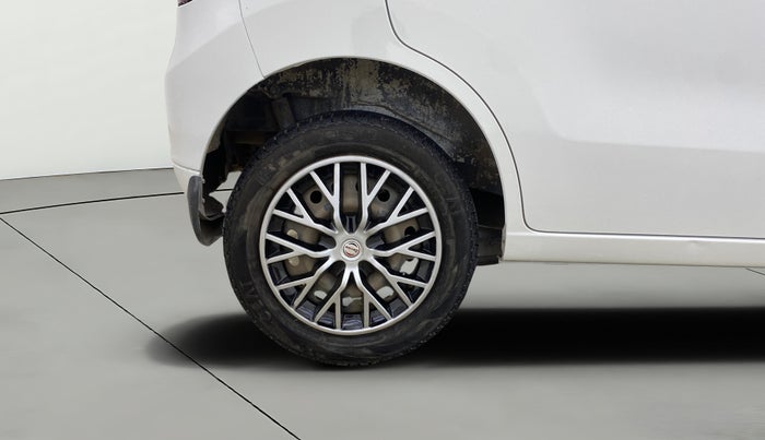 2016 Maruti Wagon R 1.0 VXI (O) AMT, Petrol, Automatic, 37,714 km, Right Rear Wheel