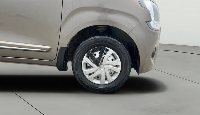 2022 Maruti New Wagon-R LXI CNG 1.0, CNG, Manual, 54,284 km, Right Front Wheel