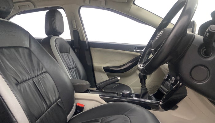 2021 Tata NEXON XZ PLUS PETROL SUNROOF, Petrol, Manual, 87,953 km, Right Side Front Door Cabin