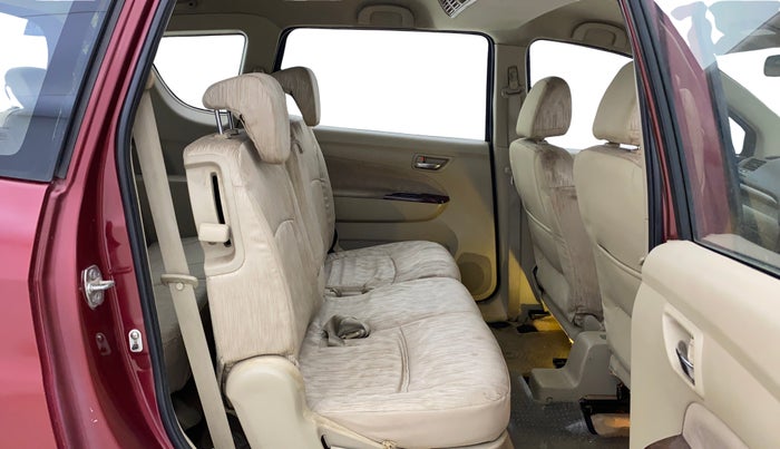 2014 Maruti Ertiga ZXI, Petrol, Manual, 69,208 km, Right Side Rear Door Cabin