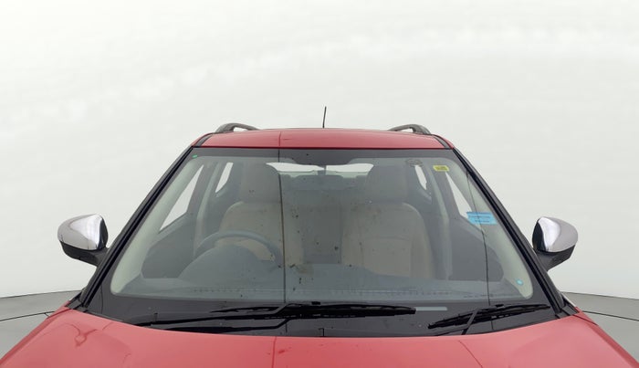 2023 Mahindra XUV300 W6 1.2 PETROL, Petrol, Manual, 3,926 km, Front Windshield