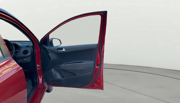 2018 Hyundai Grand i10 SPORTZ 1.2 KAPPA VTVT DUAL TONE, CNG, Manual, 65,557 km, RHS Front Door