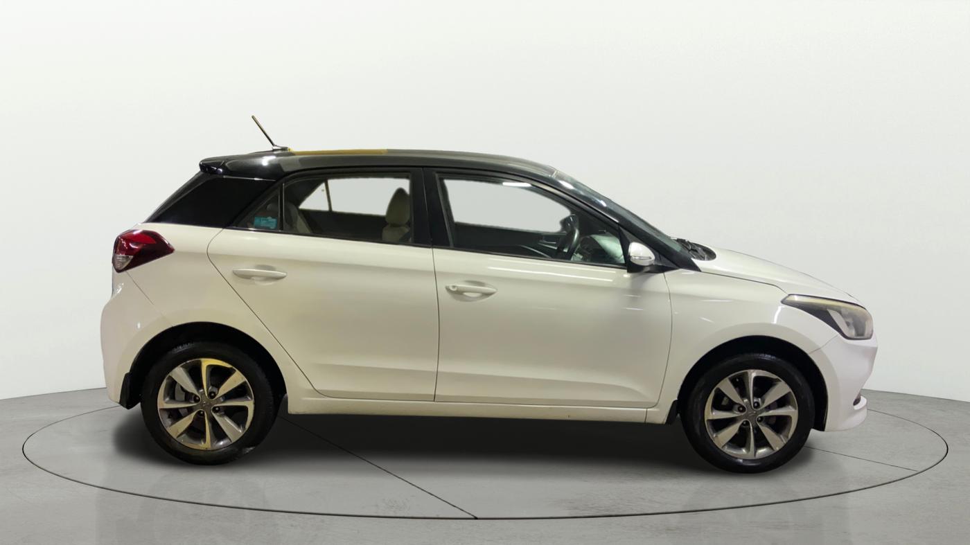 2017 Hyundai Elite i20 ASTA 1.2 DUAL TONE, Petrol, Manual, 1,23,697 km, Right Side View