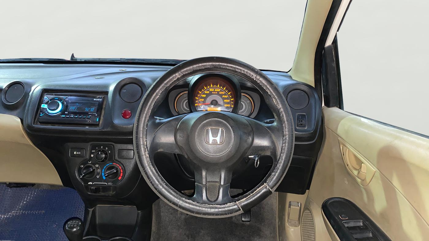 2015 Honda Amaze 1.2L I-VTEC E, Petrol, Manual, 1,45,908 km, Steering Wheel Close Up