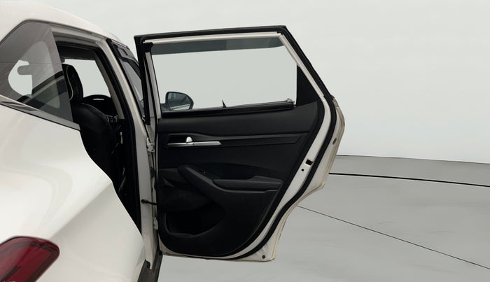 2021 KIA SELTOS HTE 1.5 PETROL, CNG, Manual, 60,780 km, RHS Rear Door