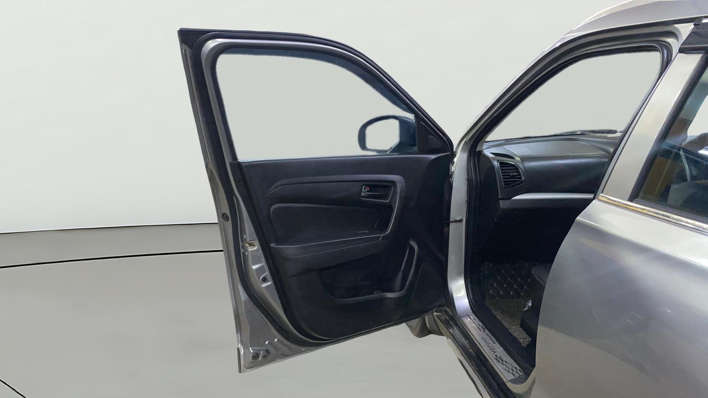 2022 Maruti Vitara Brezza LXI, Petrol, Manual, 15,627 km, LHS Front Door