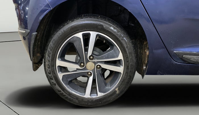 2022 Tata ALTROZ XZA PLUS, Petrol, Automatic, 45,031 km, Right Rear Wheel