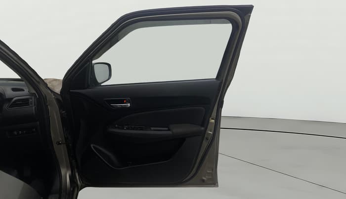 2021 Maruti Swift VXI, CNG, Manual, 52,040 km, RHS Front Door