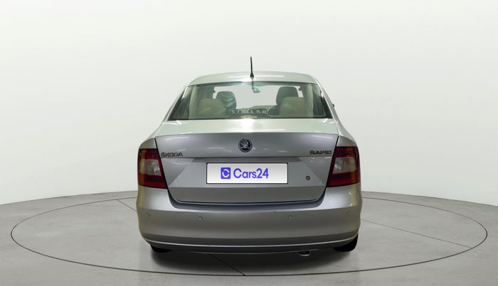 2015 Skoda Rapid 1.5 TDI CR AMBITION PLUS, Diesel, Manual, 1,28,085 km, Back/Rear