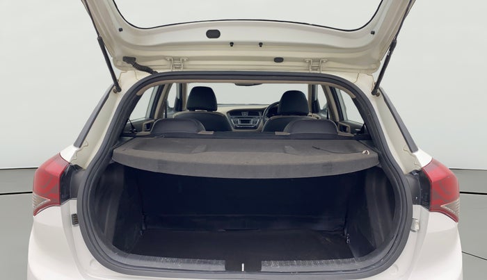 2016 Hyundai Elite i20 SPORTZ 1.2, Petrol, Manual, 32,569 km, Boot Open Zoomed View