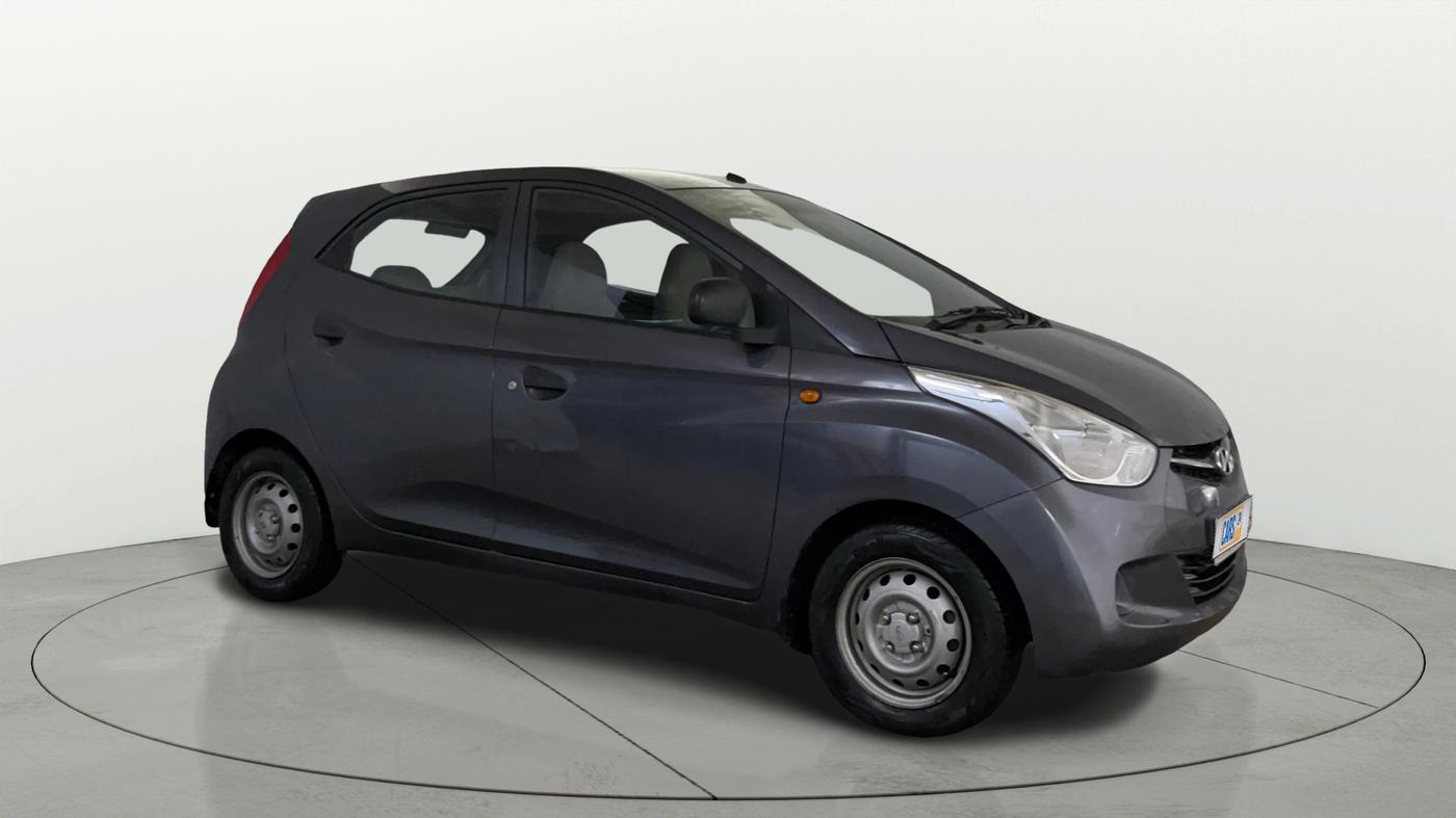 2018 Hyundai Eon ERA PLUS (O), Petrol, Manual, 26,023 km, Right Front Diagonal