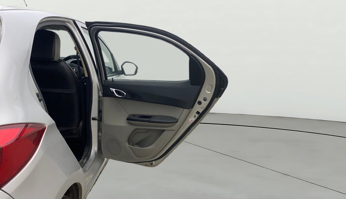 2018 Tata Tiago XZ PETROL, Petrol, Manual, 75,356 km, RHS Rear Door