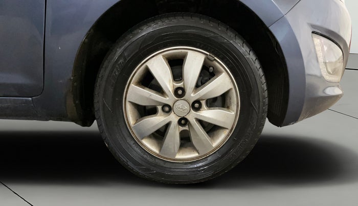 2014 Hyundai i20 SPORTZ 1.2, Petrol, Manual, 45,240 km, Right Front Wheel