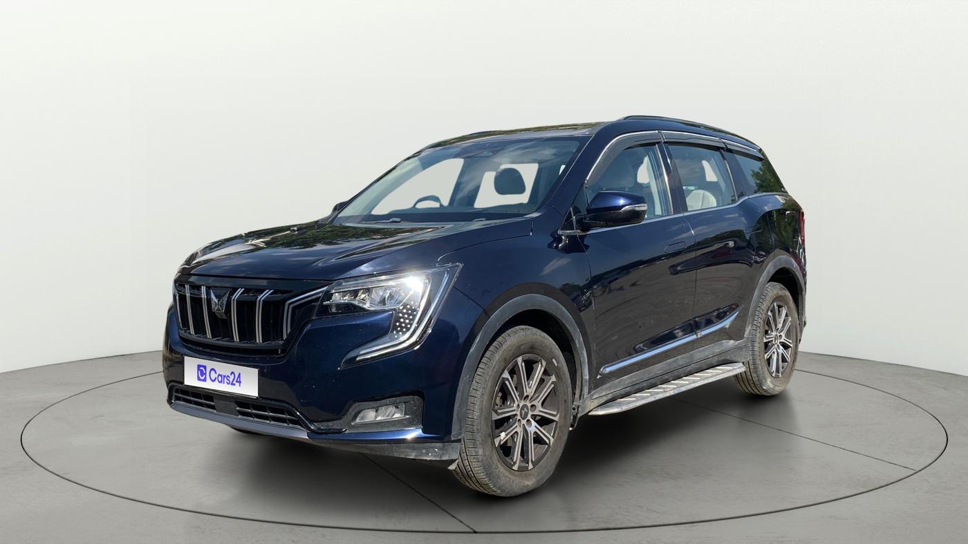 2021 Mahindra XUV700 AX 7 P AT 7 STR, Petrol, Automatic, 21,291 km, Left Front Diagonal