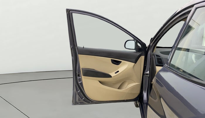 2017 Hyundai Eon ERA +, Petrol, Manual, 30,745 km, LHS Front Door