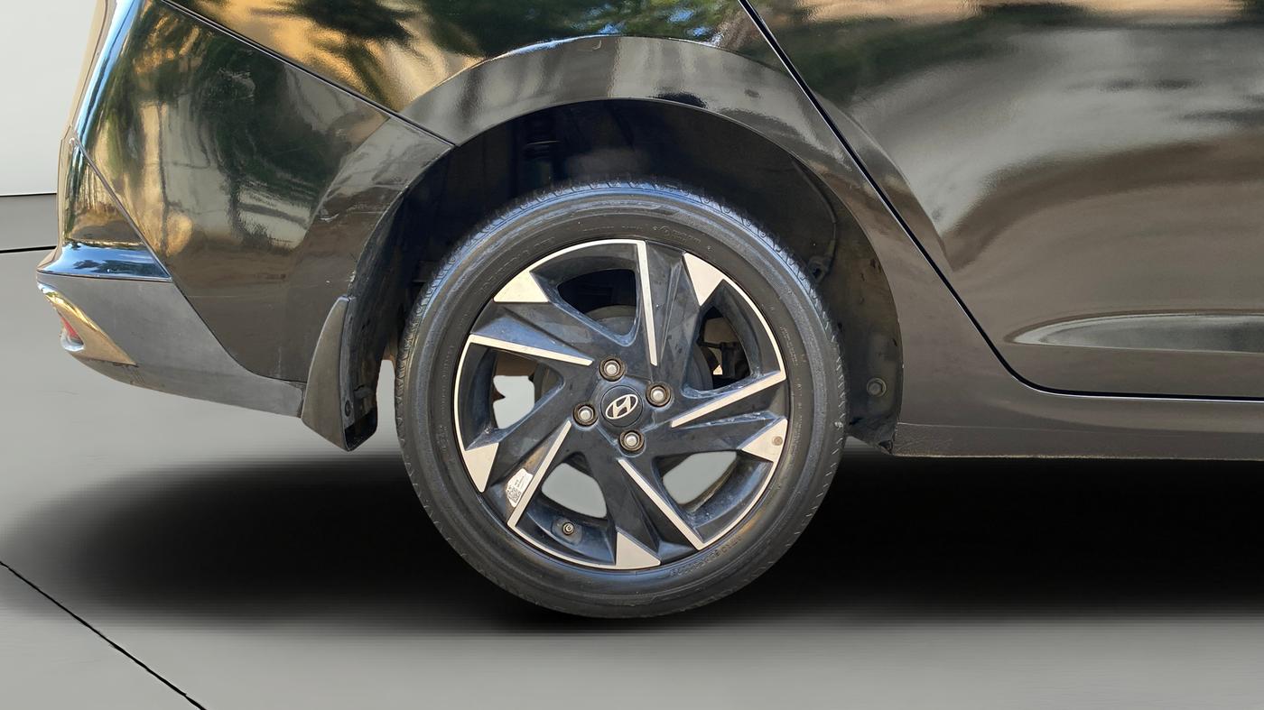 2022 Hyundai Verna SX (O) 1.5 CRDI AT, Diesel, Automatic, 40,145 km, Right Rear Wheel